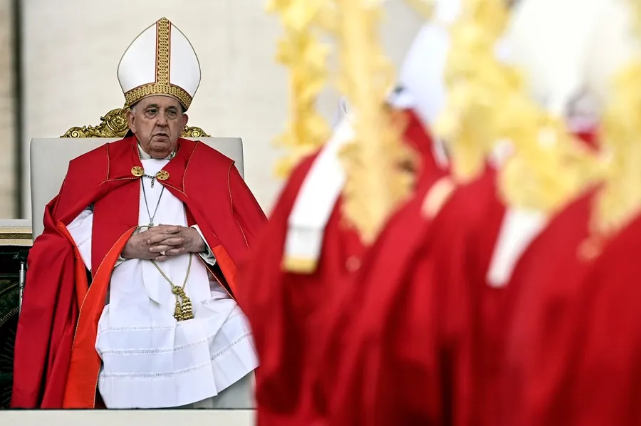 El Vaticano considera el cambio de sexo y la maternidad subrogada “violaciones de la dignidad humana”