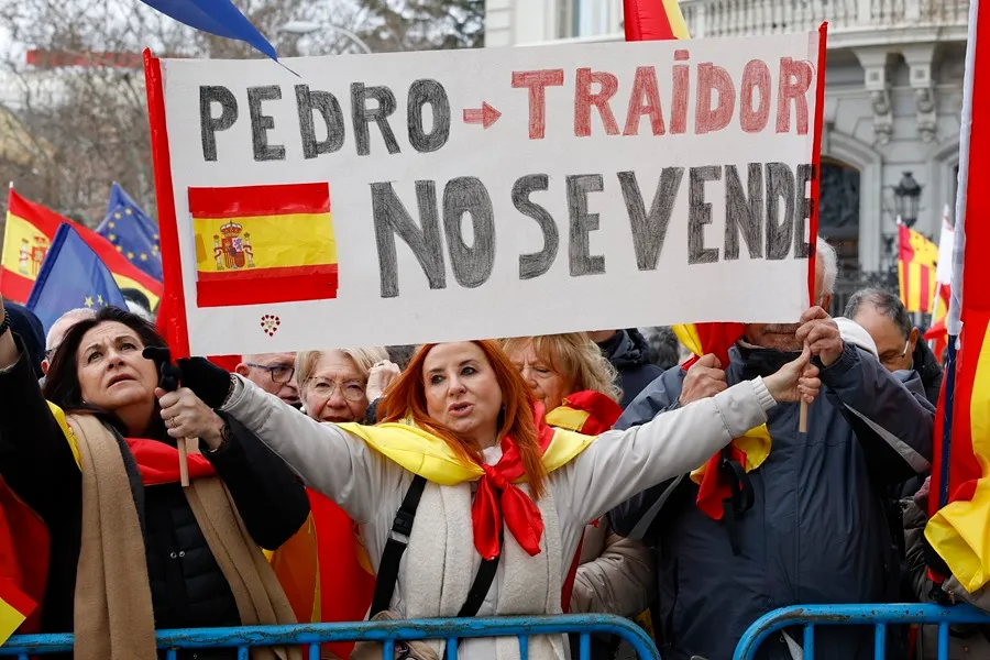 Protesta contra la amnistìa en Madrid
