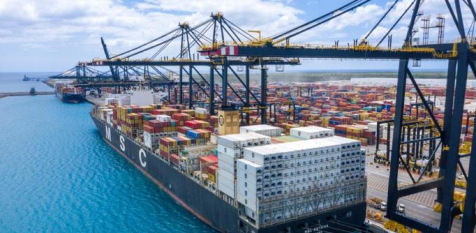Programa ”Despacho 24 horas” de Aduanas incrementó un 134% manejo de contenedores