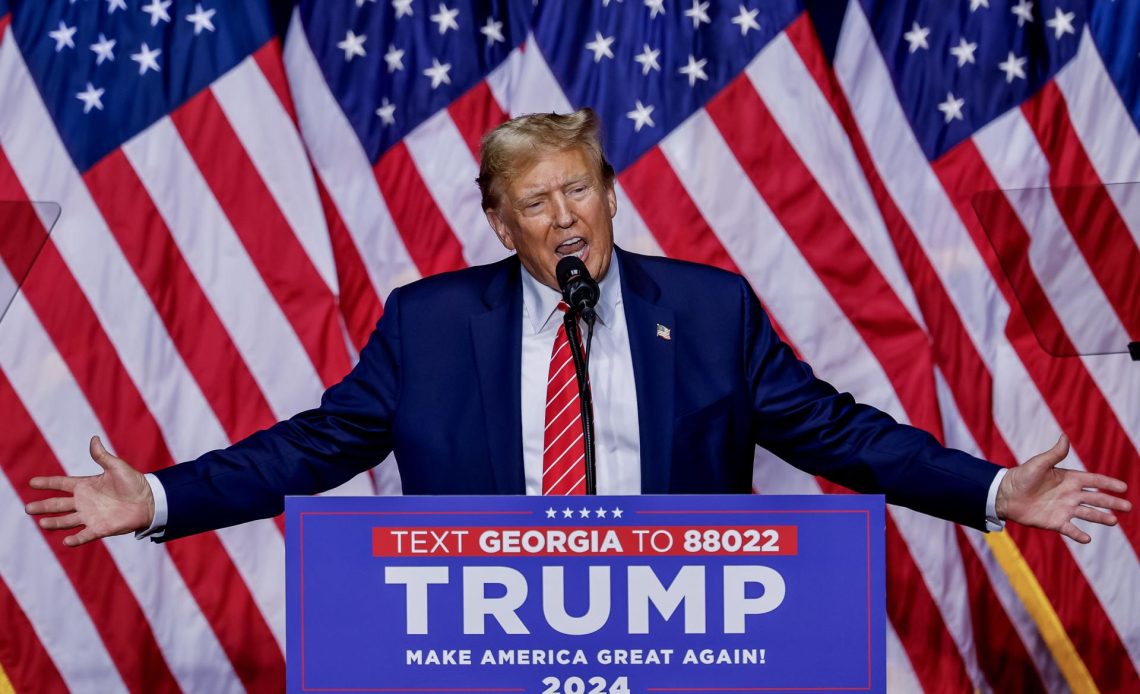 juez en EE.UU. archiva seis cargos contra Trump por el caso electoral en Georgia