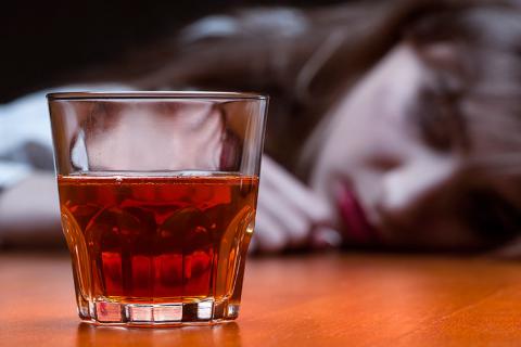 Once menores y 161 adultos intoxicados por ingesta de alcohol en las 24 horas