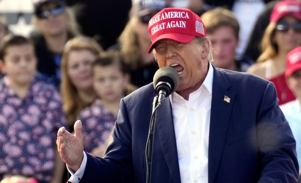 Trump afirma en un acto electoral en Ohio que los inmigrantes indocumentados “no son personas”