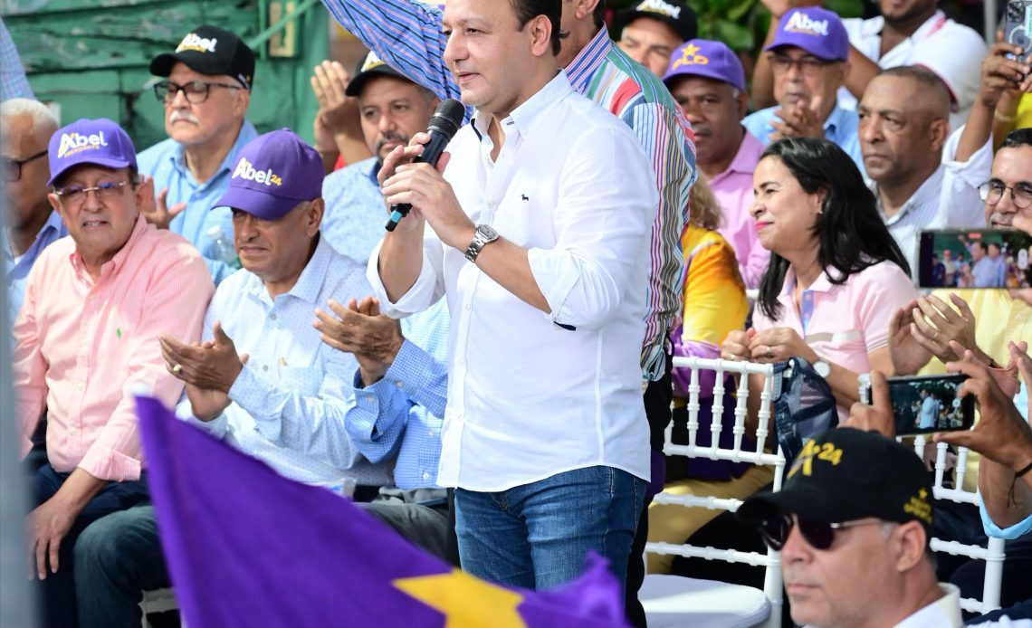 Abel Martínez gastó en campaña 328 millones de pesos