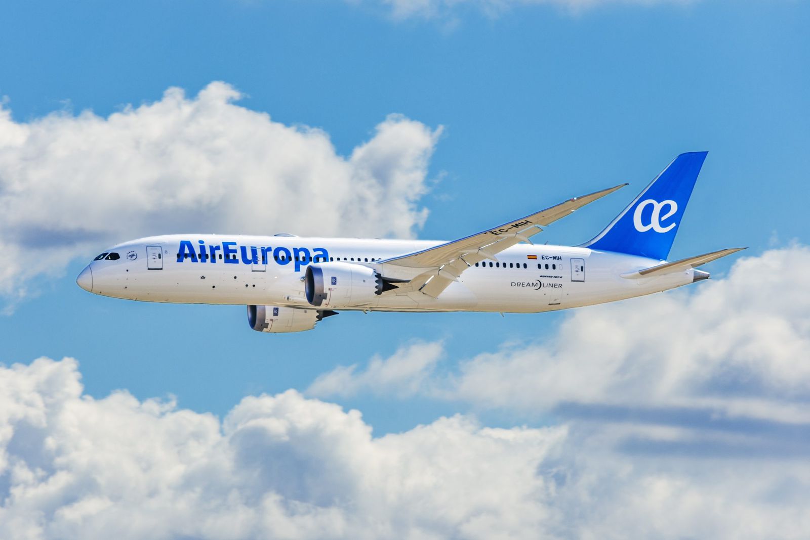 Air Europa tendrá ruta directa de Madrid a Santiago a partir de junio de este año