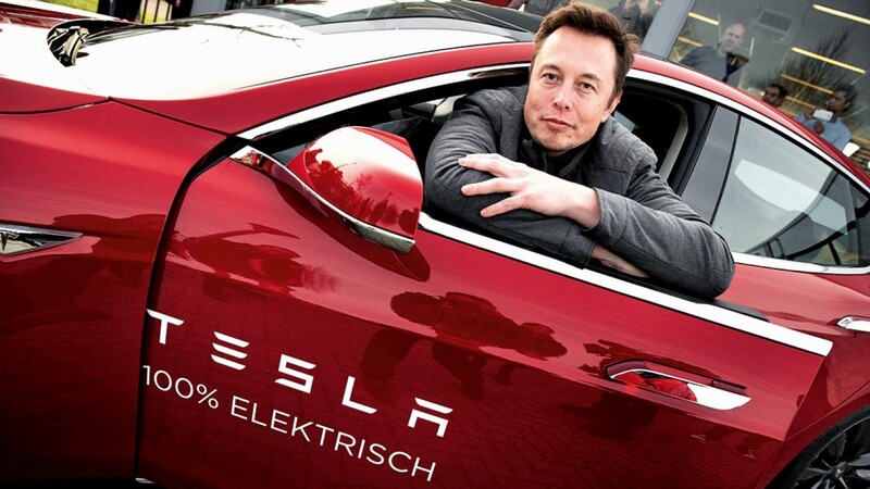 Elon Musk anuncia el despido de 15,000 trabajadores de Tesla