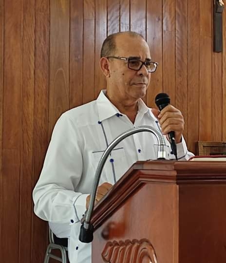 El alcalde Inocencio de Jesús Calcaño Chavan PRM, asumió por quinta ocasión y en esta por dos años consecutivo la alcaldía del municipio de Sánchez de la provincia de Samaná junto a la vice alcaldesa Mariel Rodríguez.