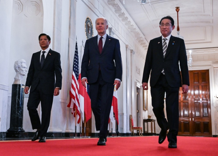 Joe Biden, Ferdinand Marcos Jr. y Fumio Kishida en la Casa Blanca