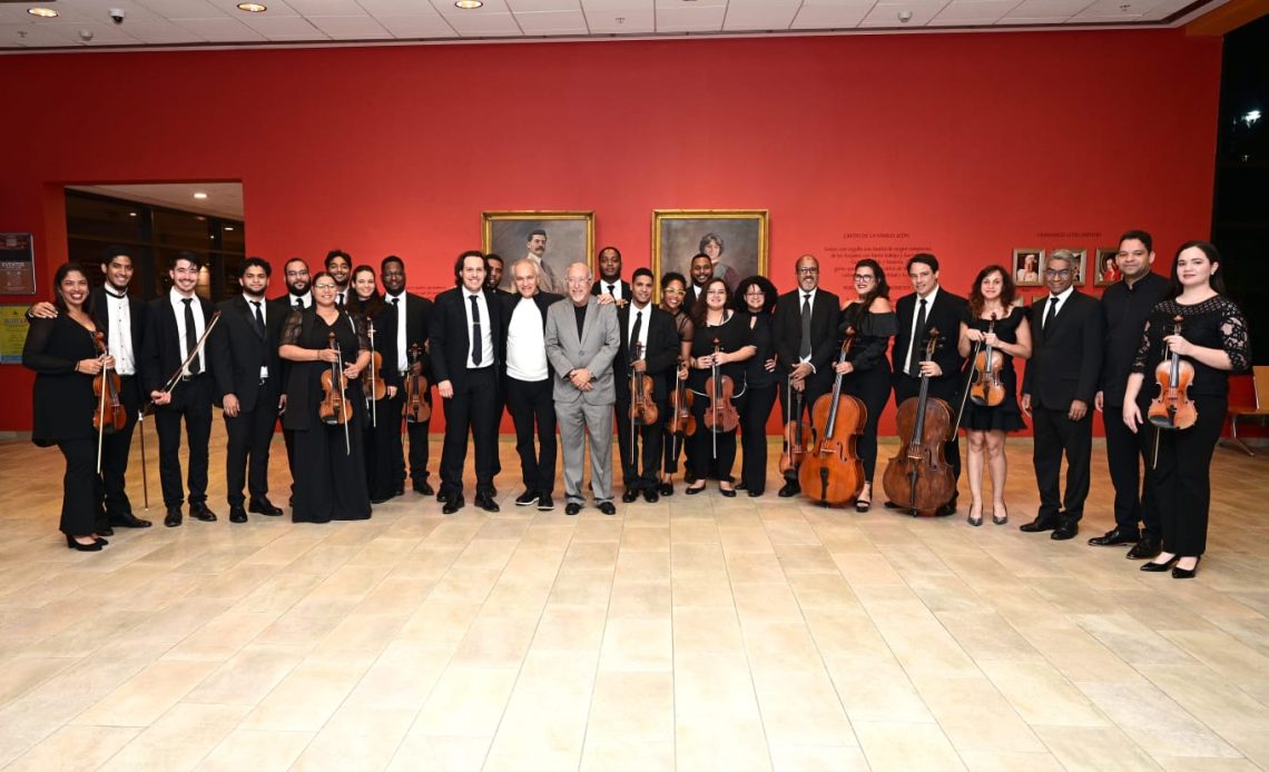 José Antonio Molina y Orquesta Sinfónica Nacional se presentan en el Centro León