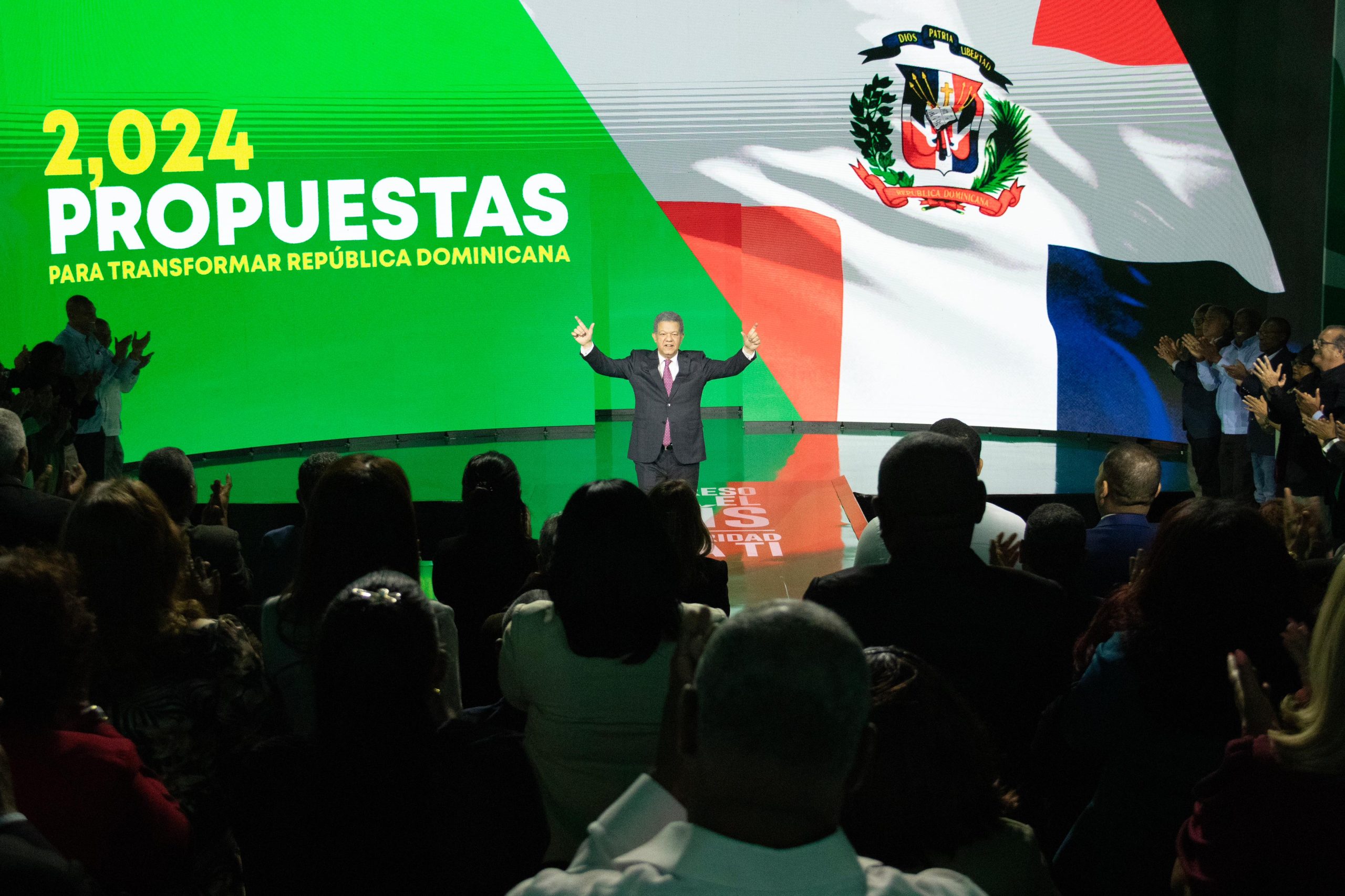 Leonel presentará 2,024 propuestas de su programa de gobierno; asegura transformarán al país
