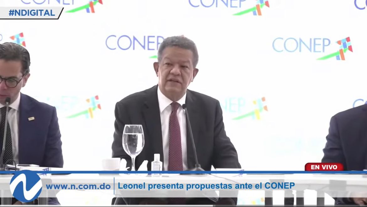Leonel presenta planes de gobierno ante CONEP