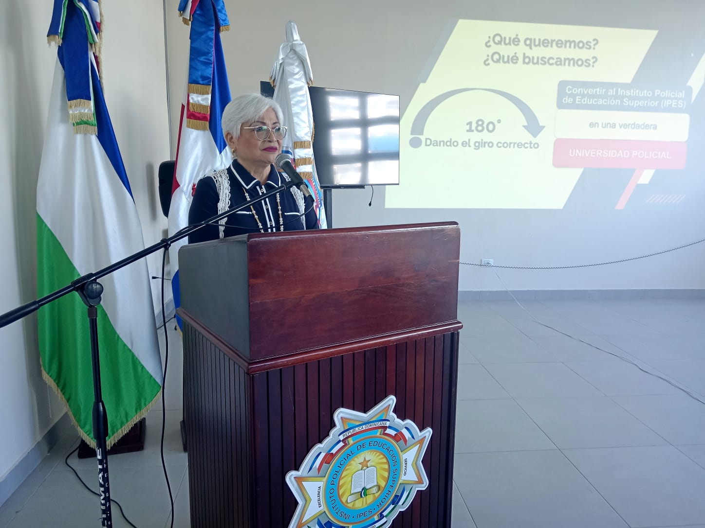 Comisión de reforma educativa policial presenta estructura IPES