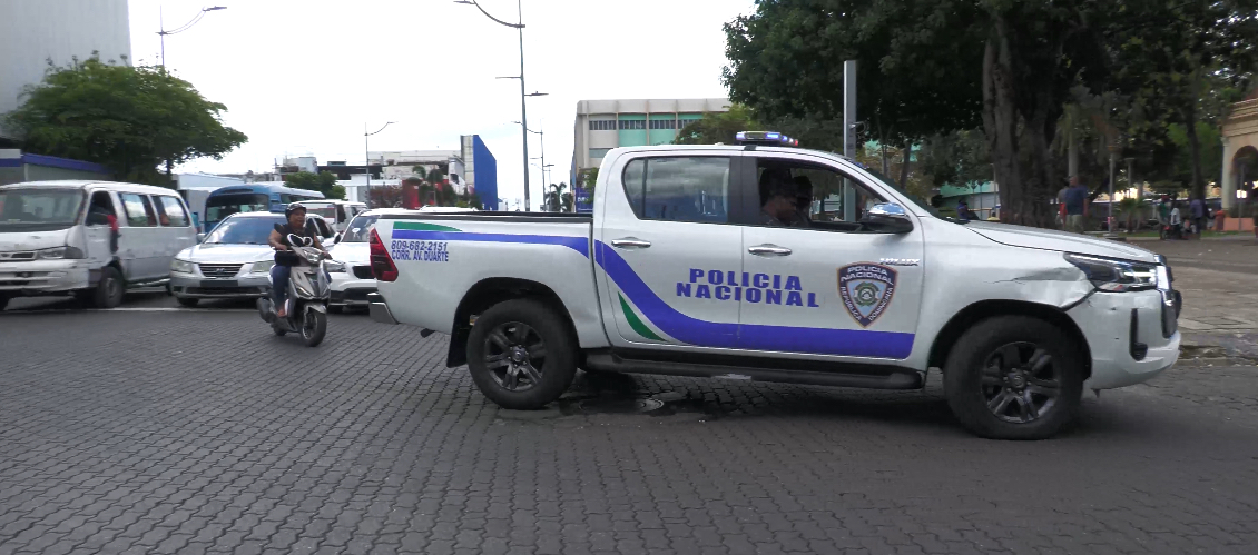 Policía Nacional afirma ciudadanos dicen estar satisfechos con patrullaje en la av. Duarte