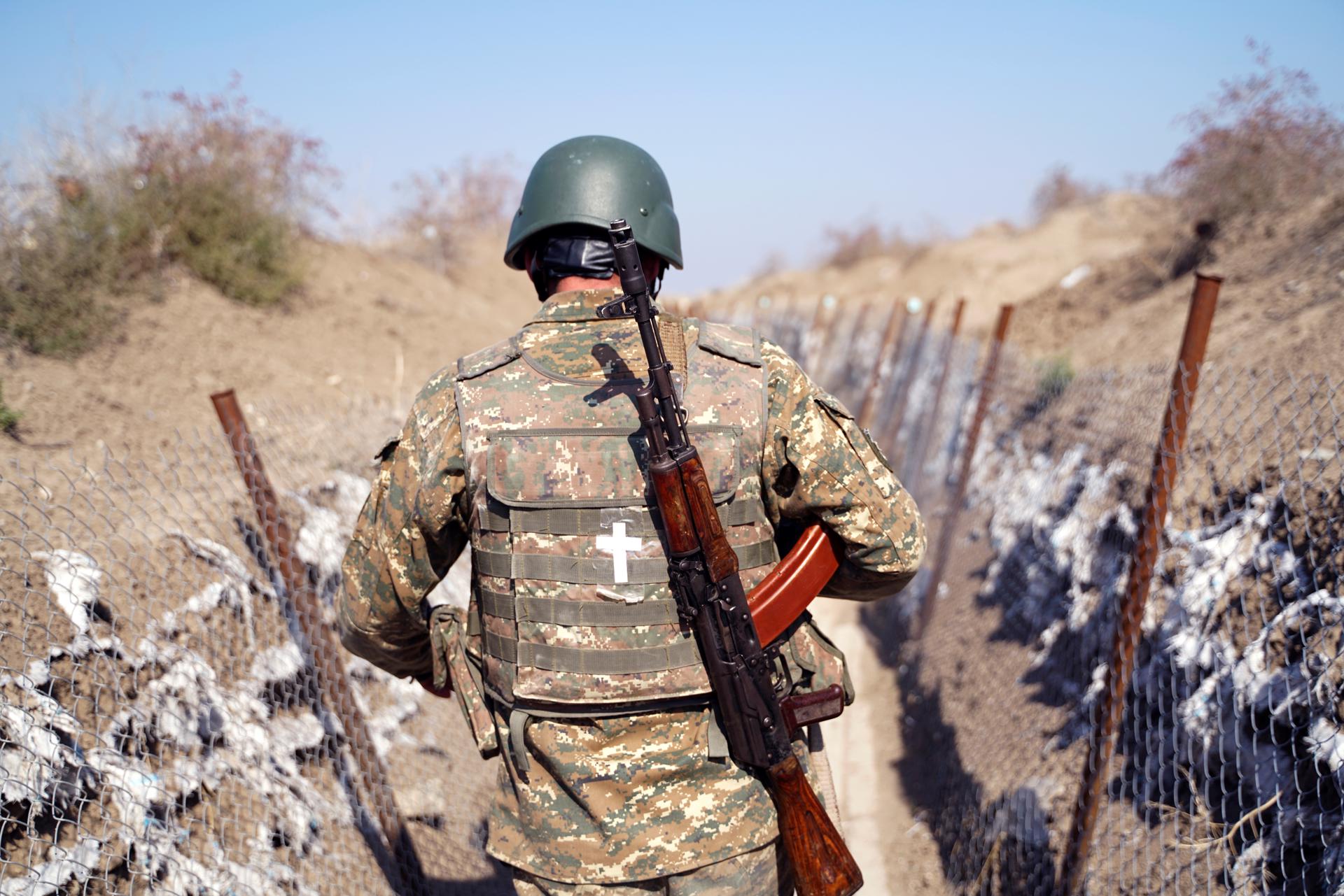 El Kremlin anuncia la salida de las fuerzas de pacificación rusas de Nagorno Karabaj