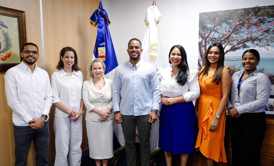 Anuncian alianza de cooperación internacional entre Ministerio de la Juventud y UNESCO