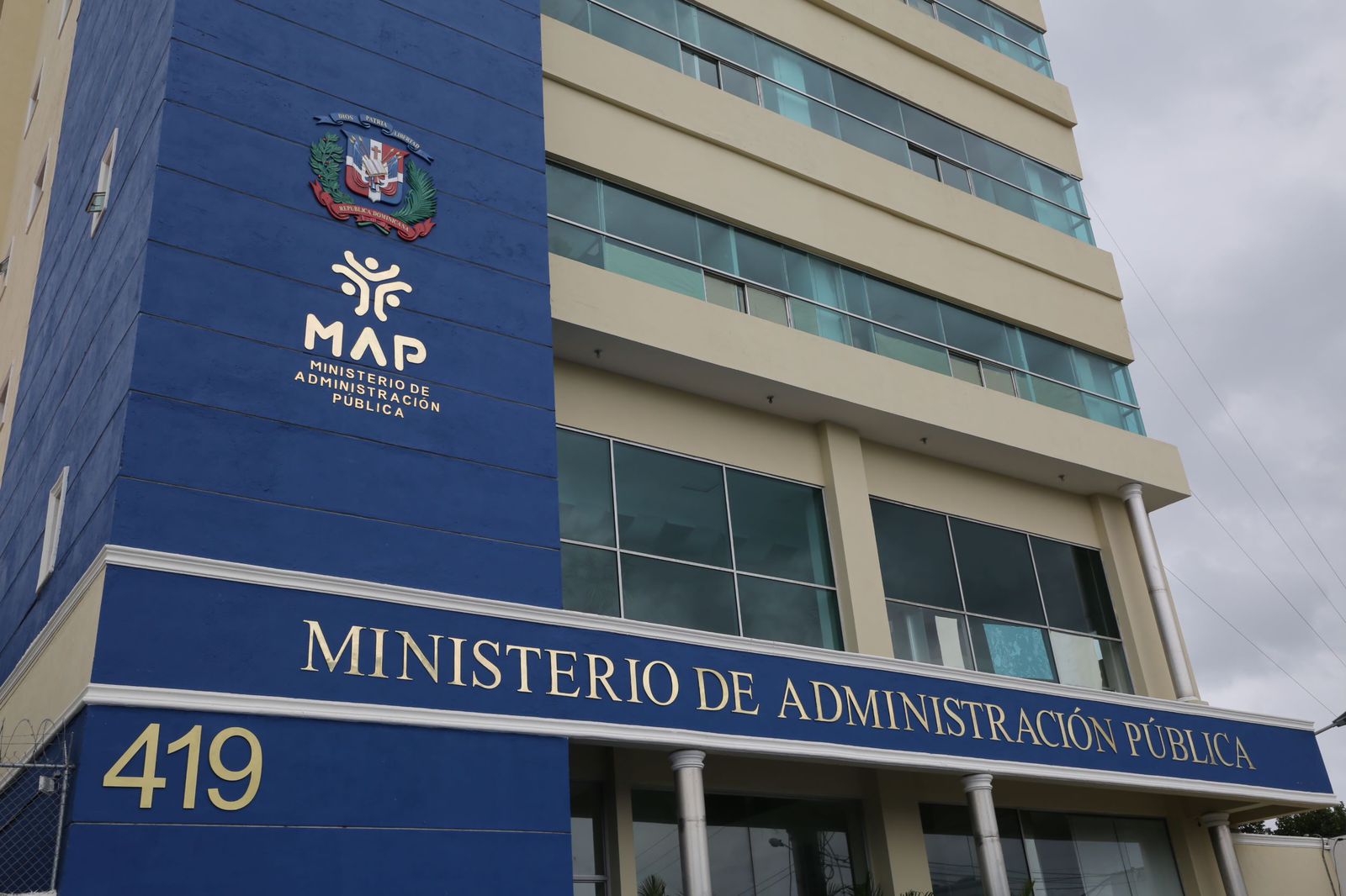 MAP llama a instituciones solicitar renuncias de empleados electos a cargos municipales