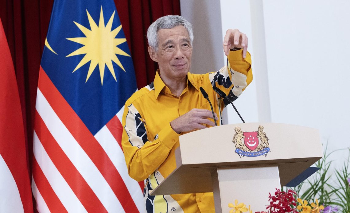 Primer ministro de Singapur anuncia que dejará el cargo el próximo 15 de mayo