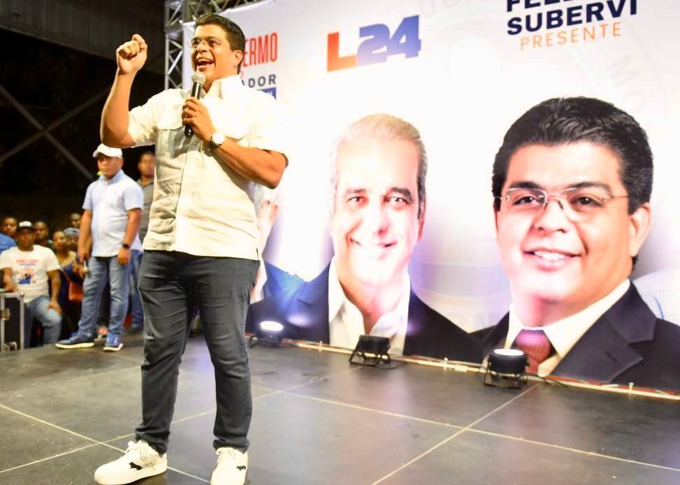 Fellito Suberví afirma población dominicana vio en Abinader a un verdadero estadista durante debate de Anje