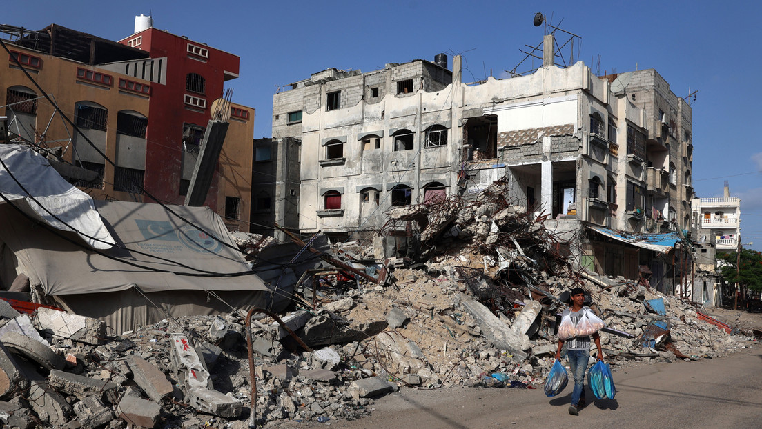 Al menos 50 muertos tras ataque israelí sobre campamento de desplazados en Rafah