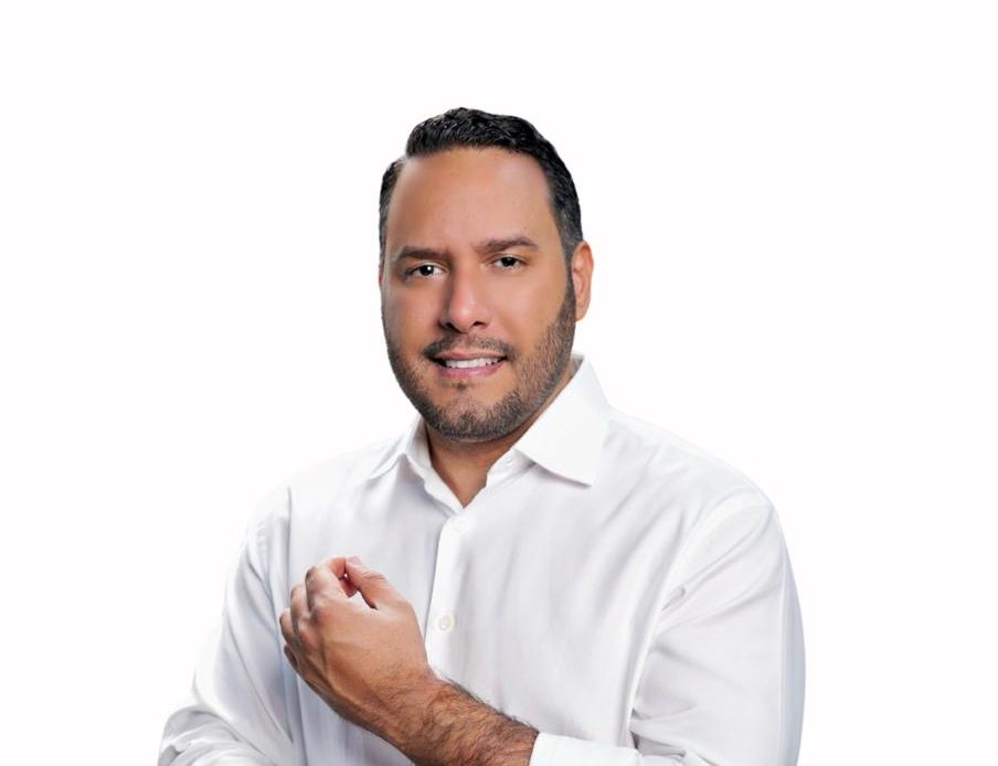 Candidato a diputado Luis Mancebo dice que política es más que “un ejercicio de poder”