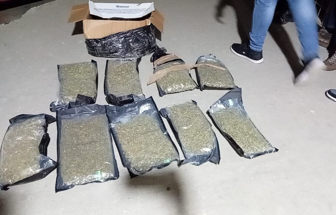 Ocupan 12 paquetes de marihuana y 33 envases de cocaína en el muelle, Aila e Inposdom