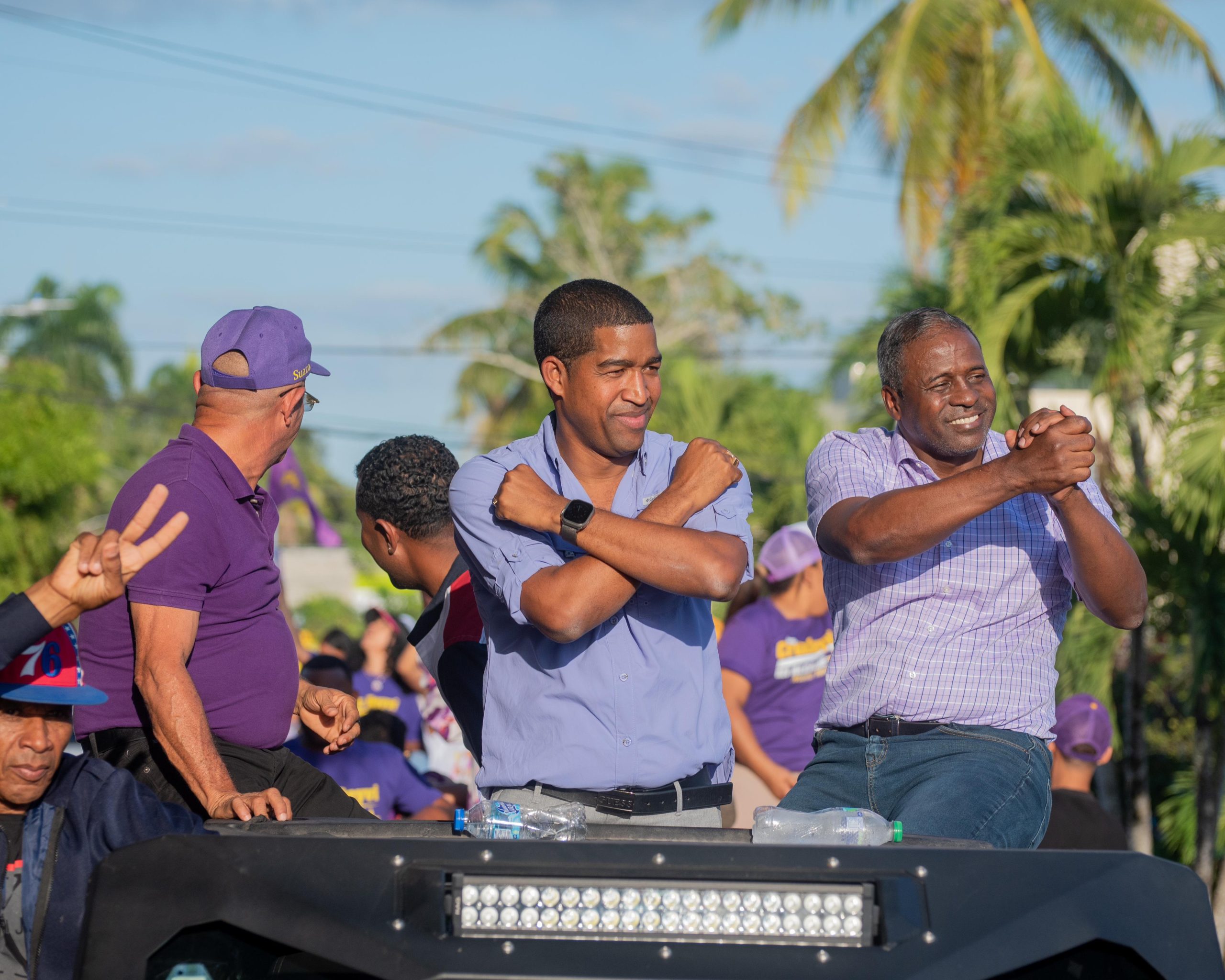 González se compromete con desarrollo integral de Monte Plata