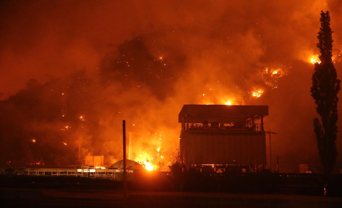 Al menos ocho muertos y decenas de heridos por incendios forestales en Turquía