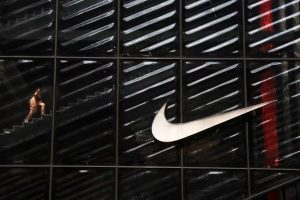 Nike sufrió su mayor caída desde 2001 y perdió casi 23.000 millones de dólares en un día