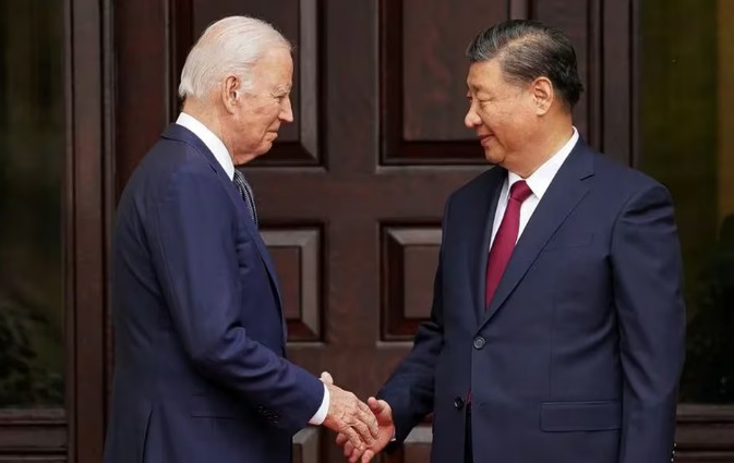 EE.UU y China celebraron primera reunión sobre armas nucleares en cinco años