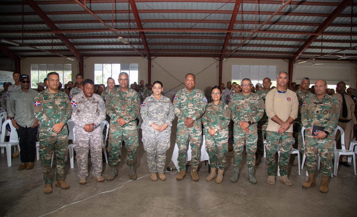 La Base Naval Las Calderas de la Armada de República Dominicana (ARD), llevó a cabo una relevante charla titulada «Convivencia