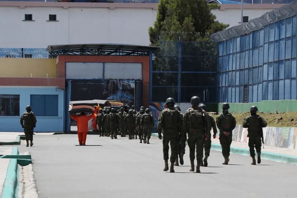 Afueras de una cárcel en Ecuador