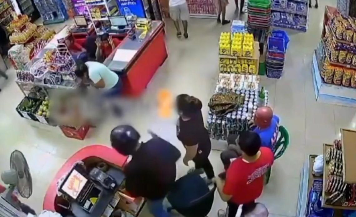 ASALTO EN SUPERMERCADO