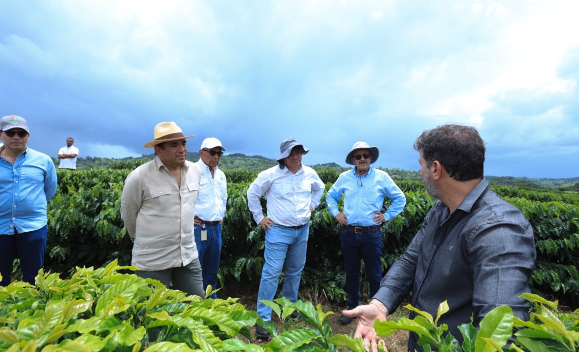 Industrias Banilejas firma acuerdo de cooperación con el Instituto del Café de Costa Rica