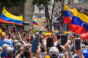 Estados Unidos busca que los países latinoamericanos lideren las gestiones para encontrar una solución en Venezuela