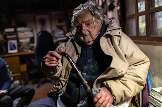 José Mujica fue hospitalizado en Montevideo en medio de su recuperación del cáncer de esófago