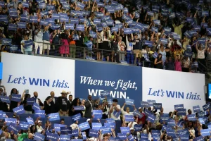 Los mítines de Harris y Trump en el mismo estadio de Atlanta muestran las profundas divisiones de Estados Unidos