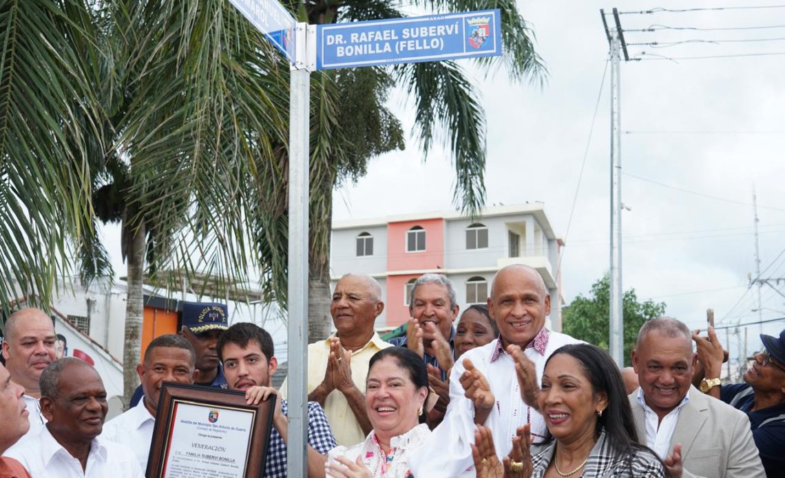 Reconocimiento a Fello Suberví