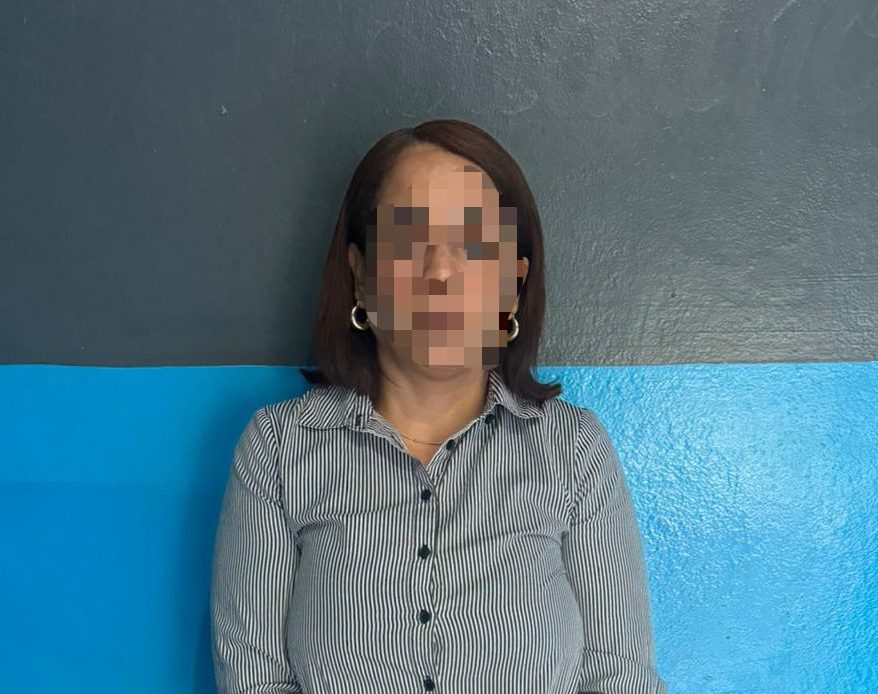 PN arresta mujer por robo de más de tres millones de pesos en Santiago