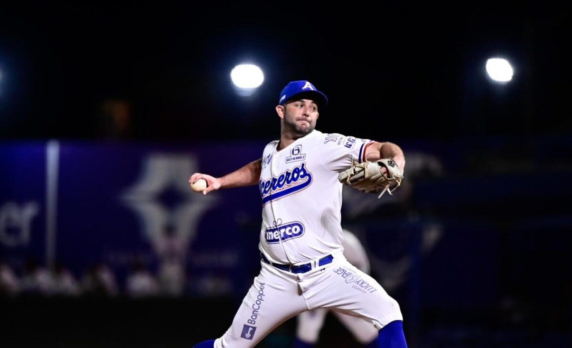 Los Tigres del Licey contratan al lanzador estadounidense Zac Grotz