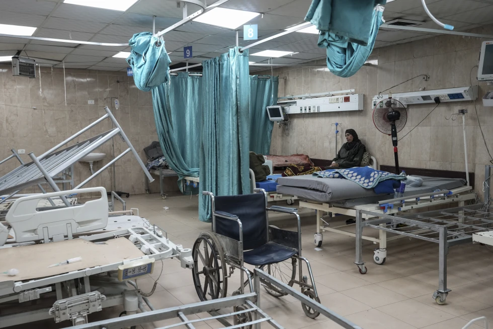 Uno de los últimos hospitales en operaciones de Gaza se vacía tras orden de evacuación de Israel