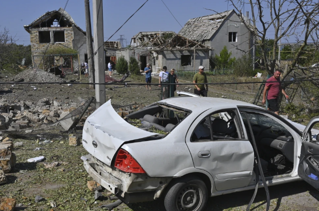 Misiles y drones rusos causan al menos 4 muertos en ataques en Ucrania