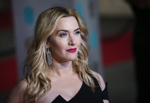 Kate Winslet insta a las mujeres a celebrar ¨tener una forma corporal real y tal vez algunos rollitos de más¨