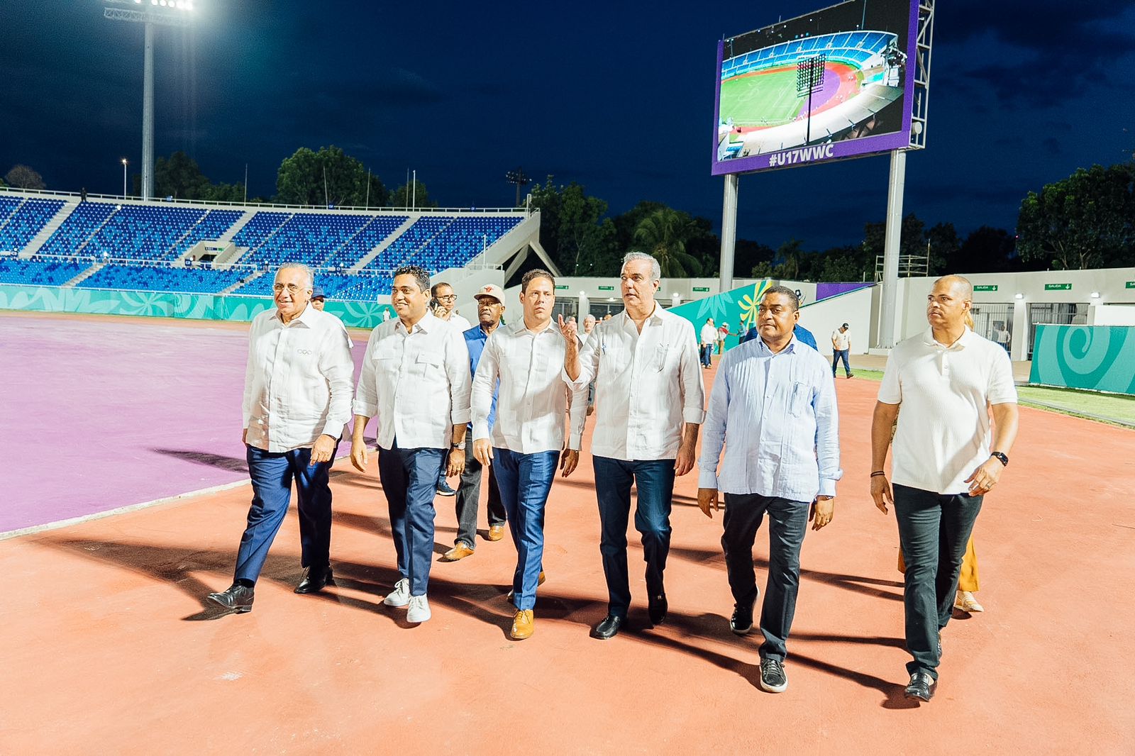 Abinader en Estadio Olímpico