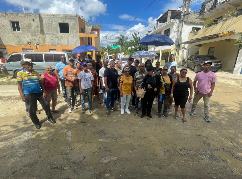 Vecinos de Jardines de Engombe claman por arreglo de calles