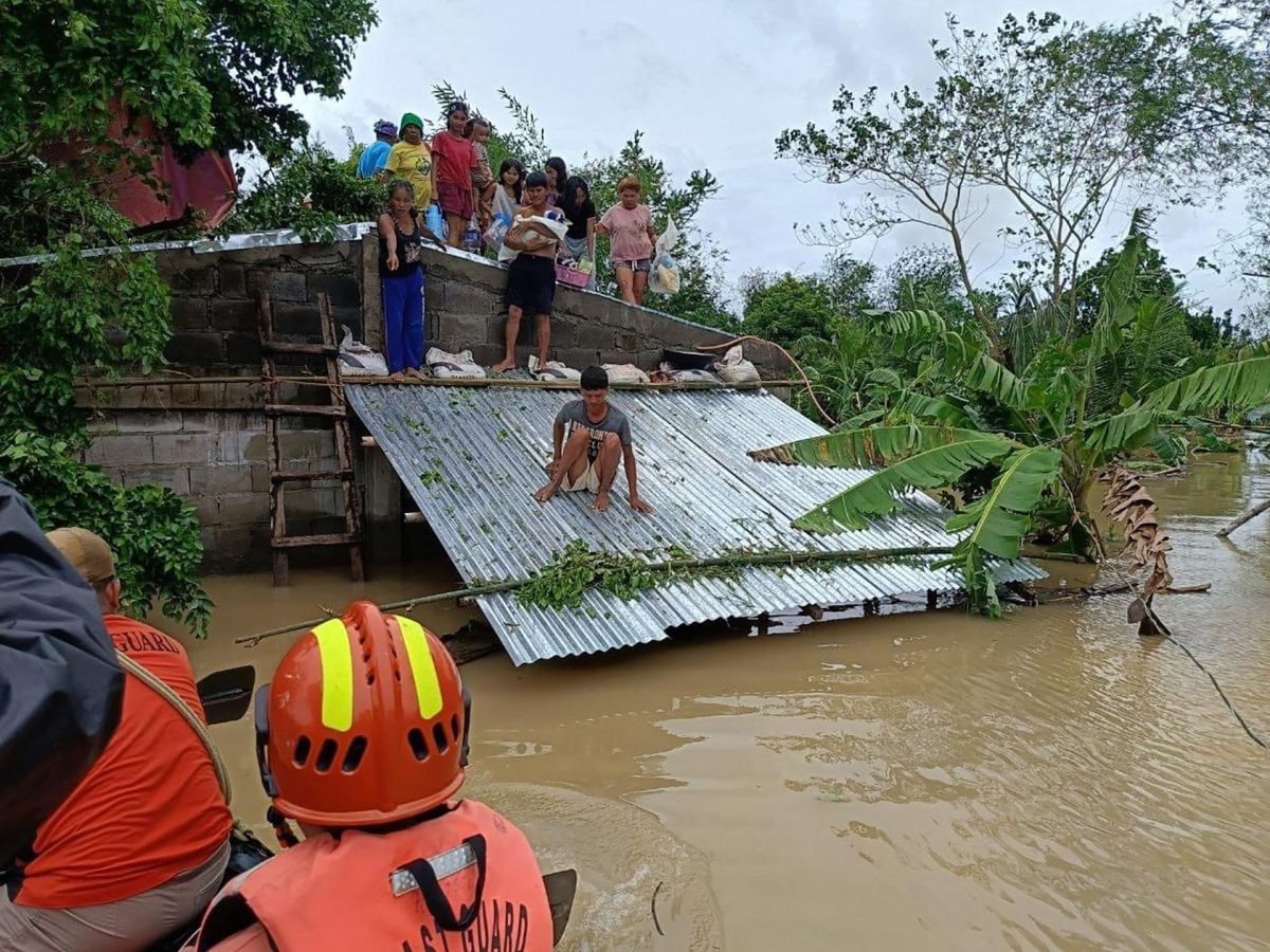 Storm Trami makes landfall in the Philippines and leaves at least 7 dead and seven missing