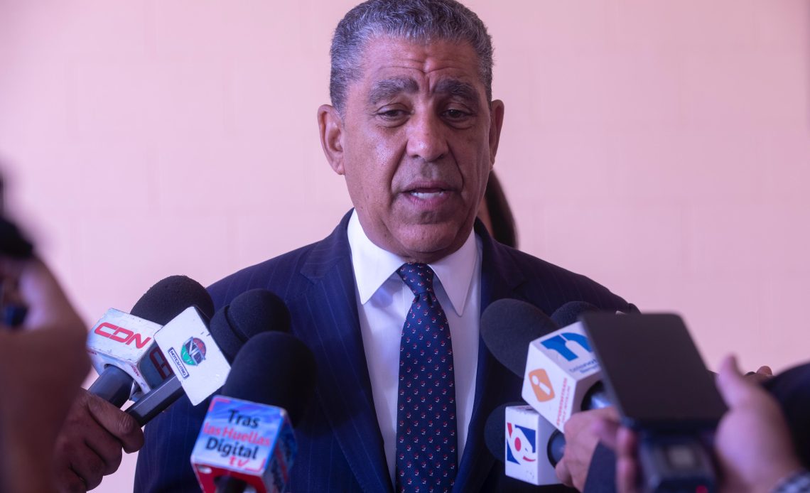 Adriano Espaillat