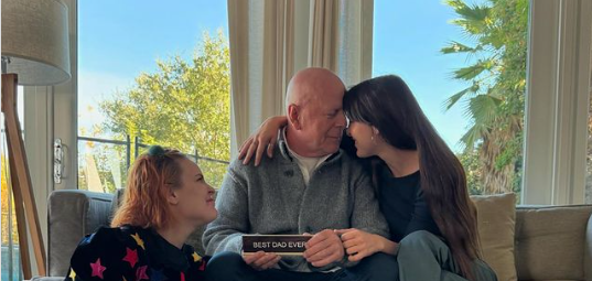 Las conmovedoras fotos de Bruce Willis junto a sus hijas en Acción de Gracias