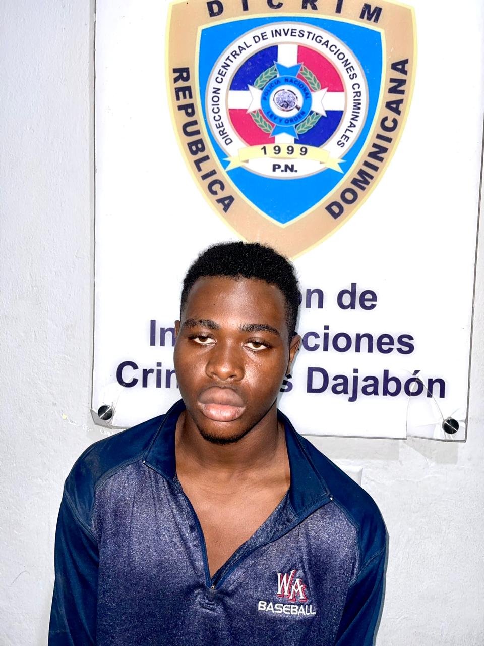 Atrapan haitiano robando en supermercado de Dajabón