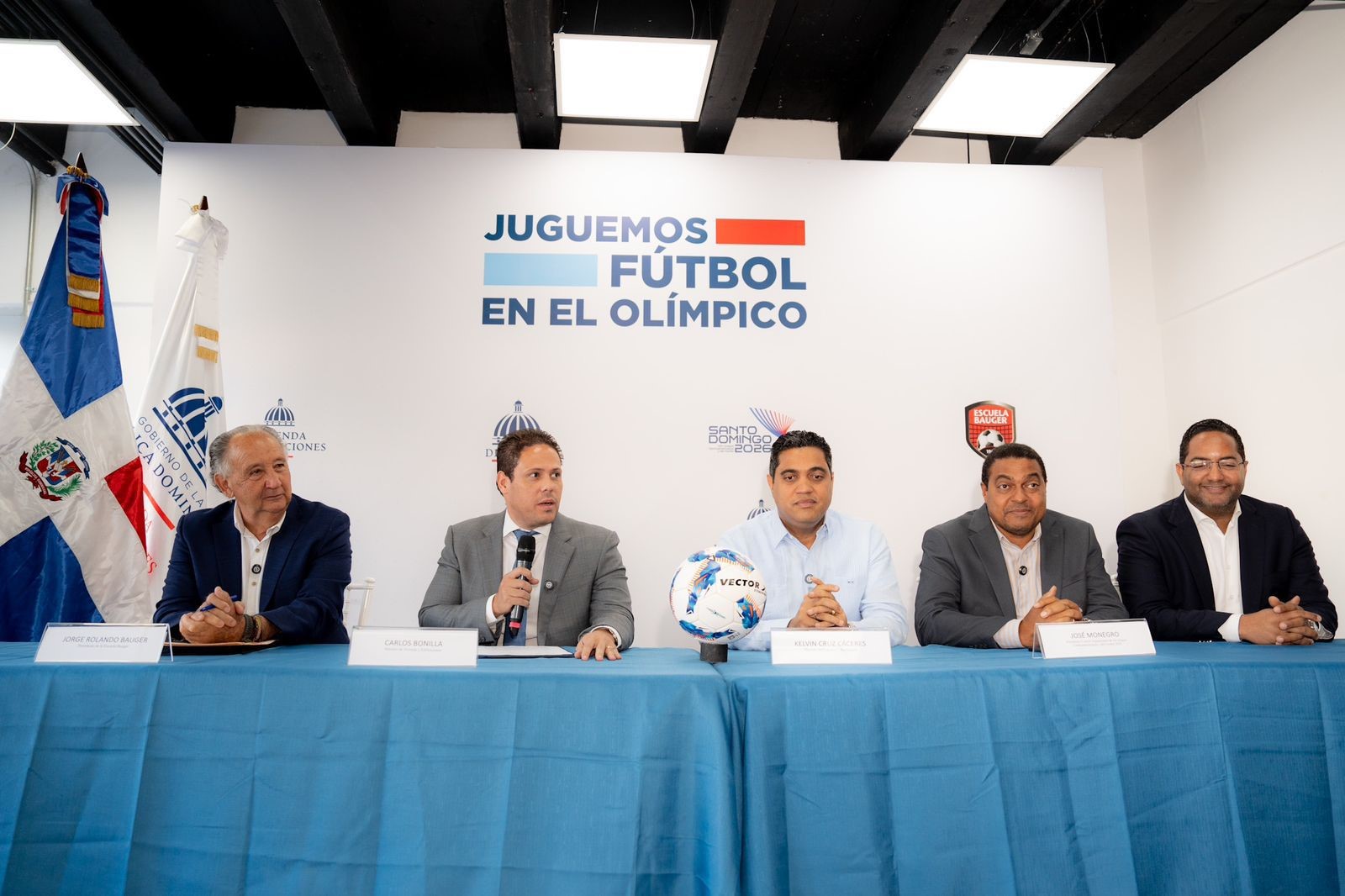 Instituciones anuncian evento “Juguemos Fútbol en el Olímpico” que involucra más de 1,200 niños y jóvenes