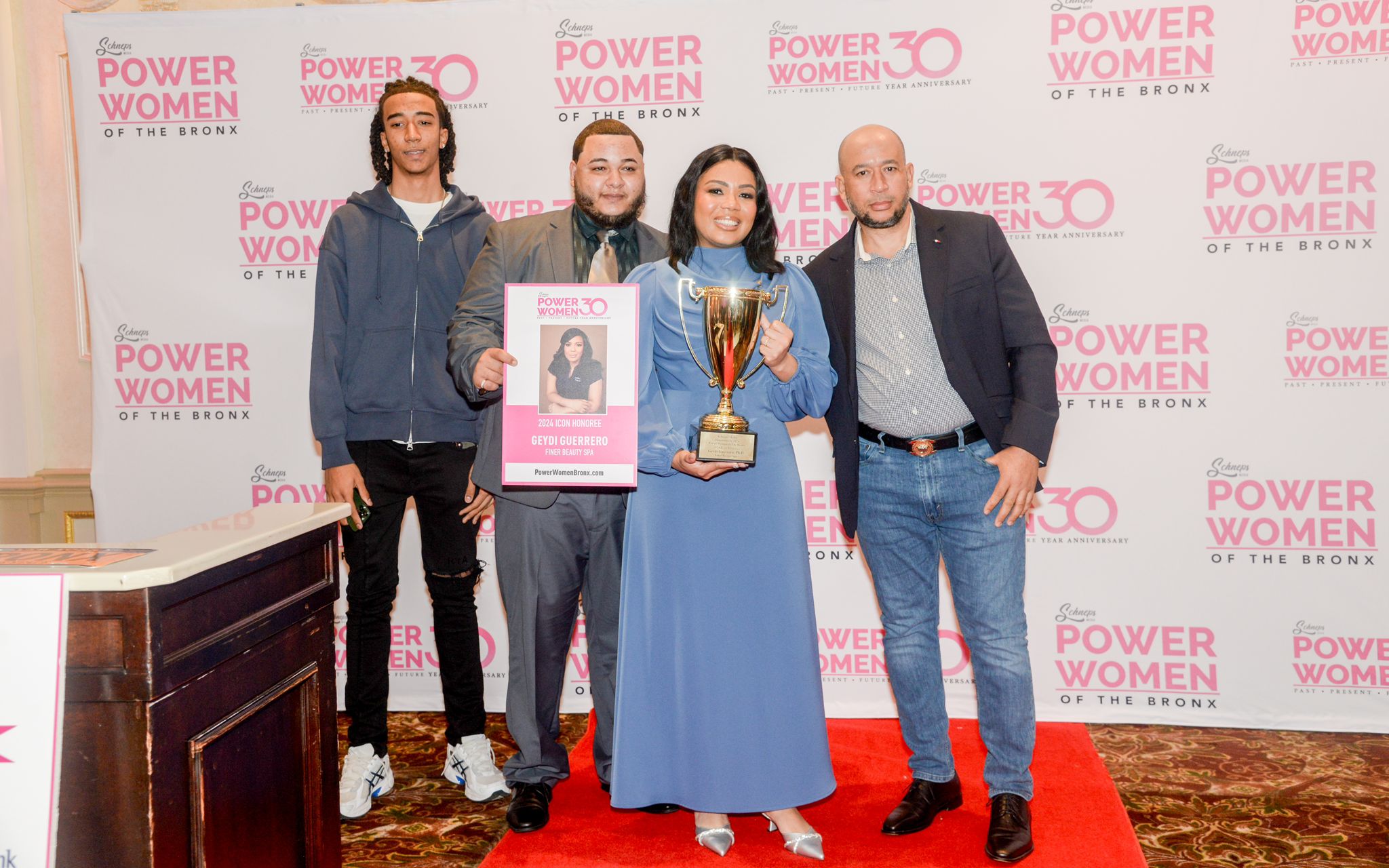 Geidy Guerrero recibe el Premio Power Women of The Bronx por segunda ocasión