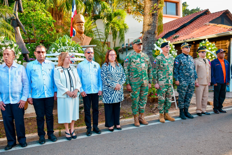 Conmemoran el 59 aniversario de la Batalla del Hotel Matum, un hito patriótico dominicano que destaca el compromiso con la soberanía y la democracia.